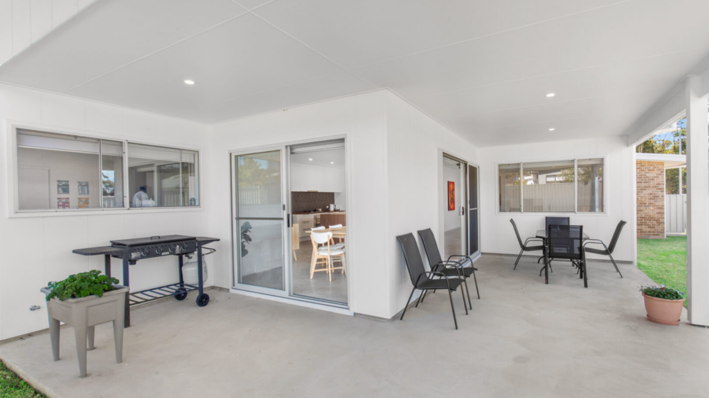 Wallabi Point 150 Property Image - Yard