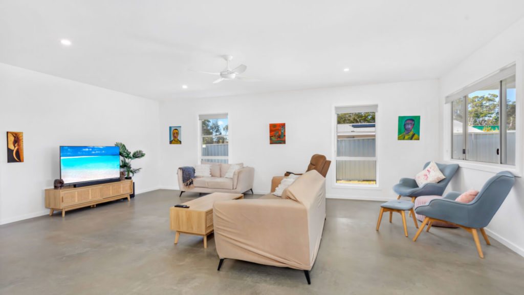 Wallabi Point 150 Property Image - Living