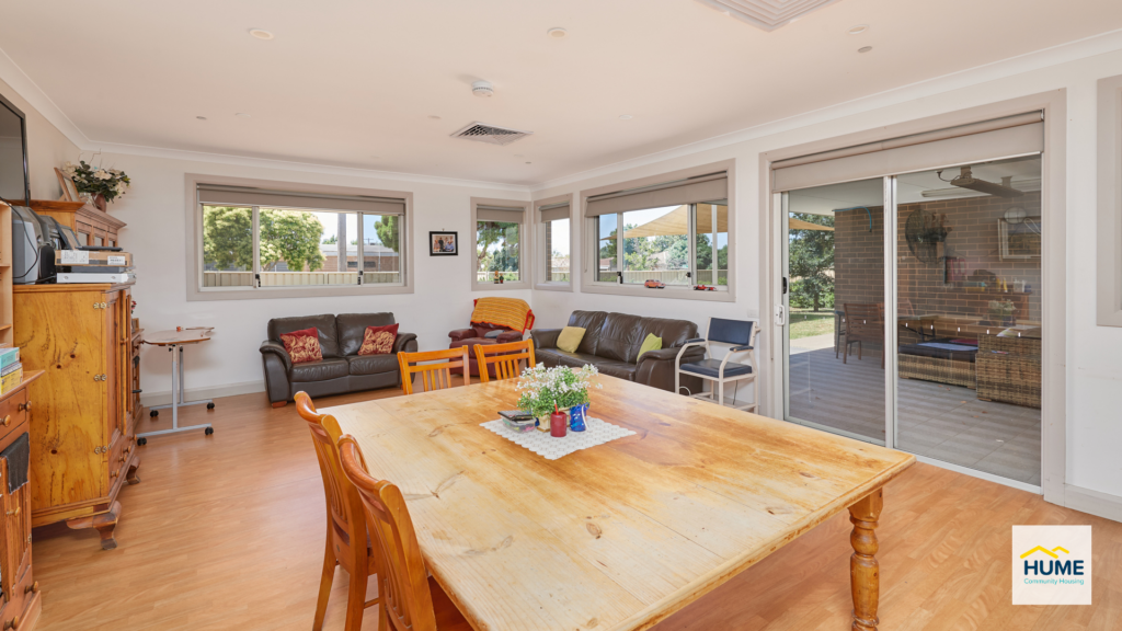 Lake Albert 93 Property Image - Dining