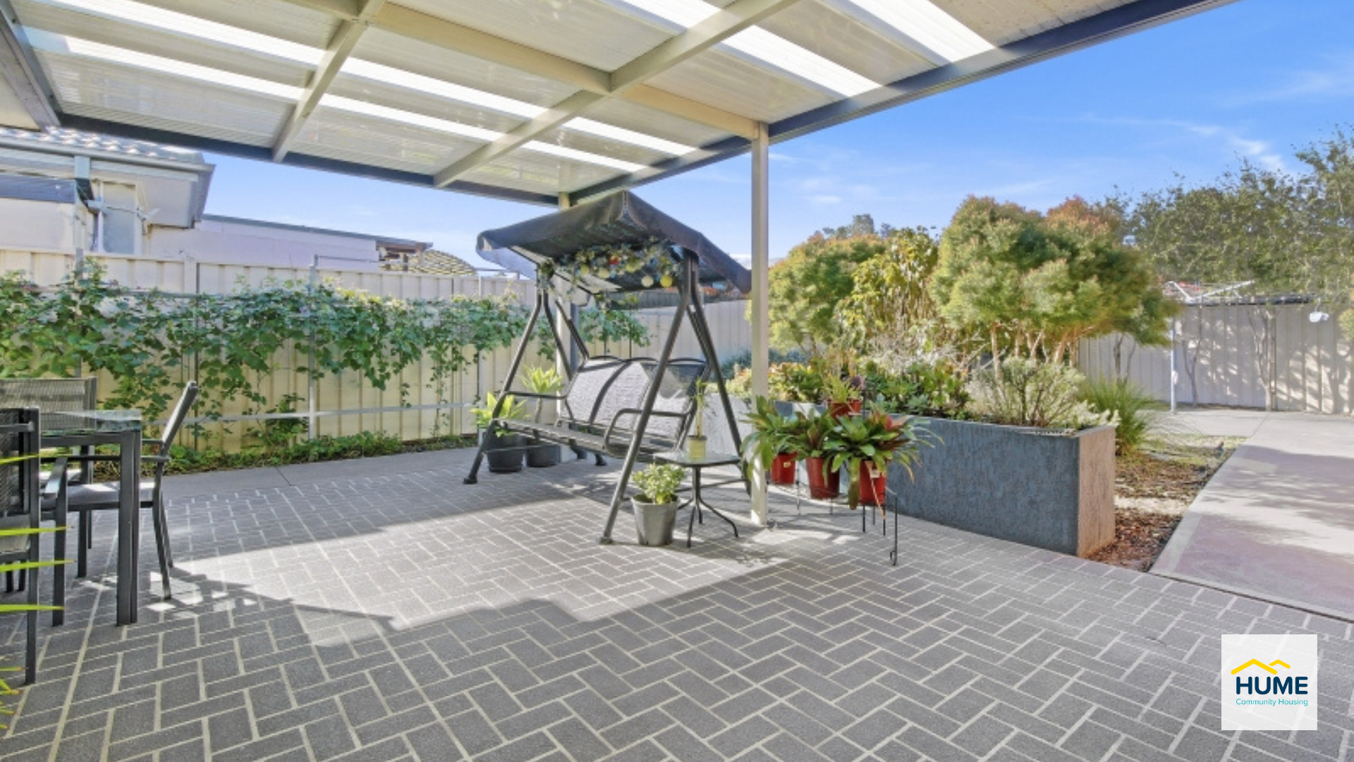 Liverpool 96 Property Image - Yard