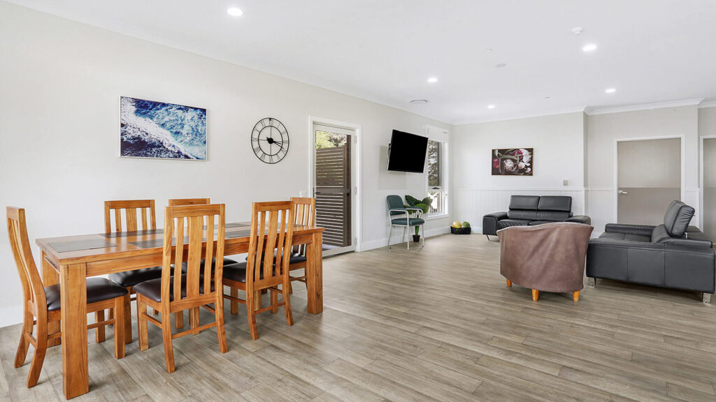 Wagga Wagga 124 Property Image - Living