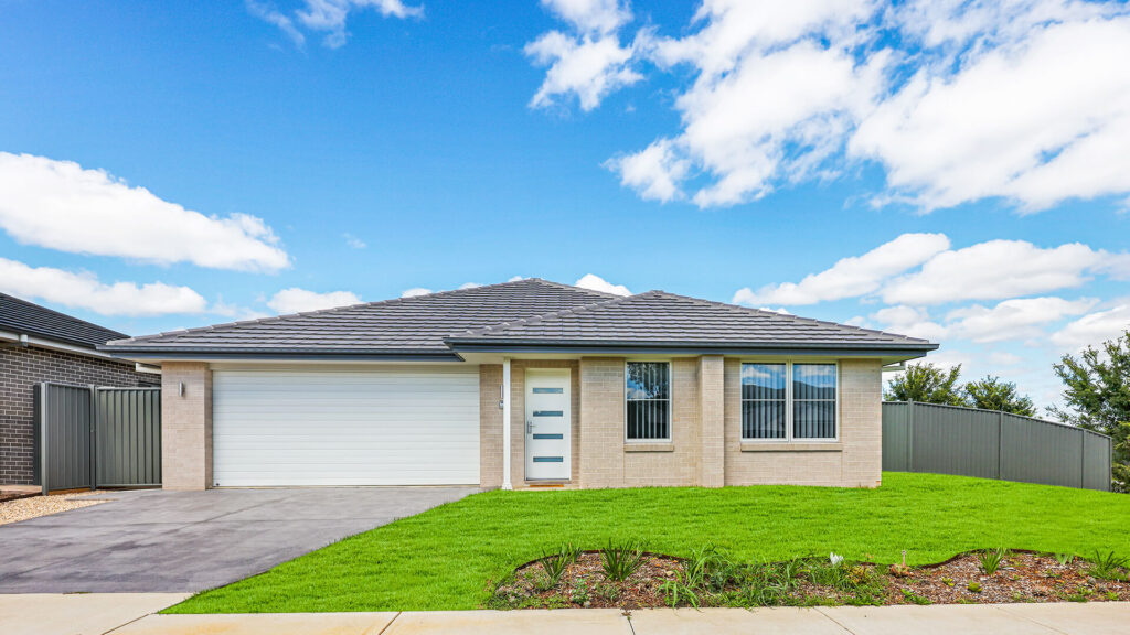 Calala 130 Property Image - Front