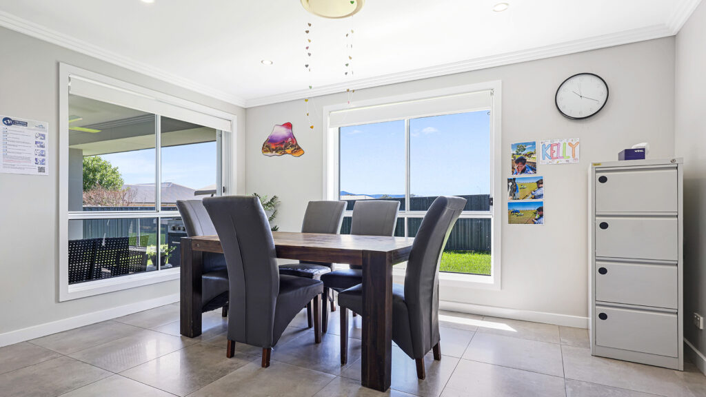 Calala 39 Property Image - living