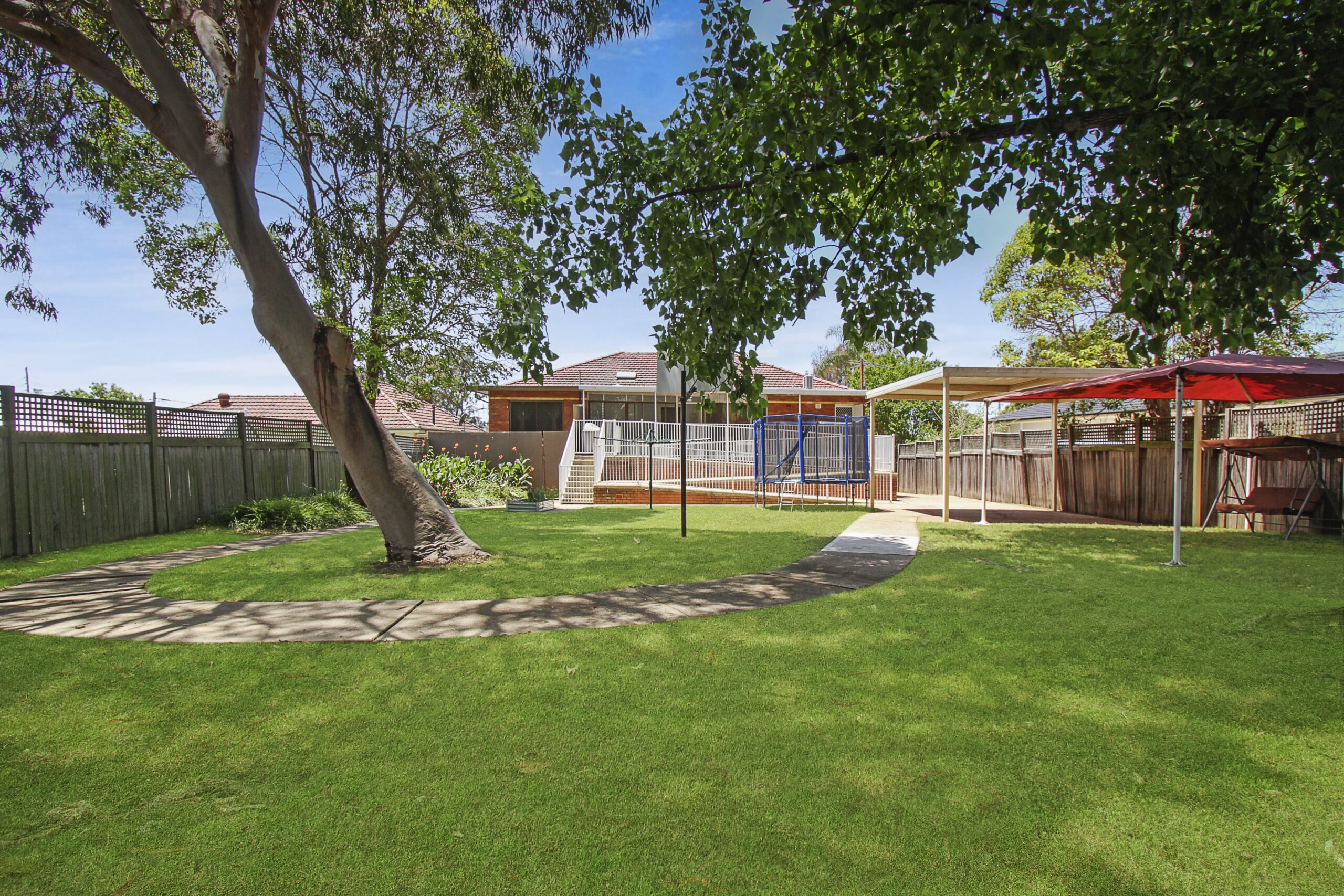 Cabramatta respite house image - yard