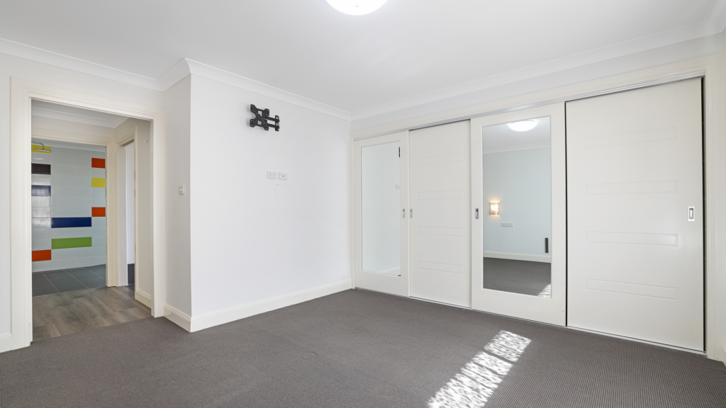 North Tamworth 117 Property Image - Hall