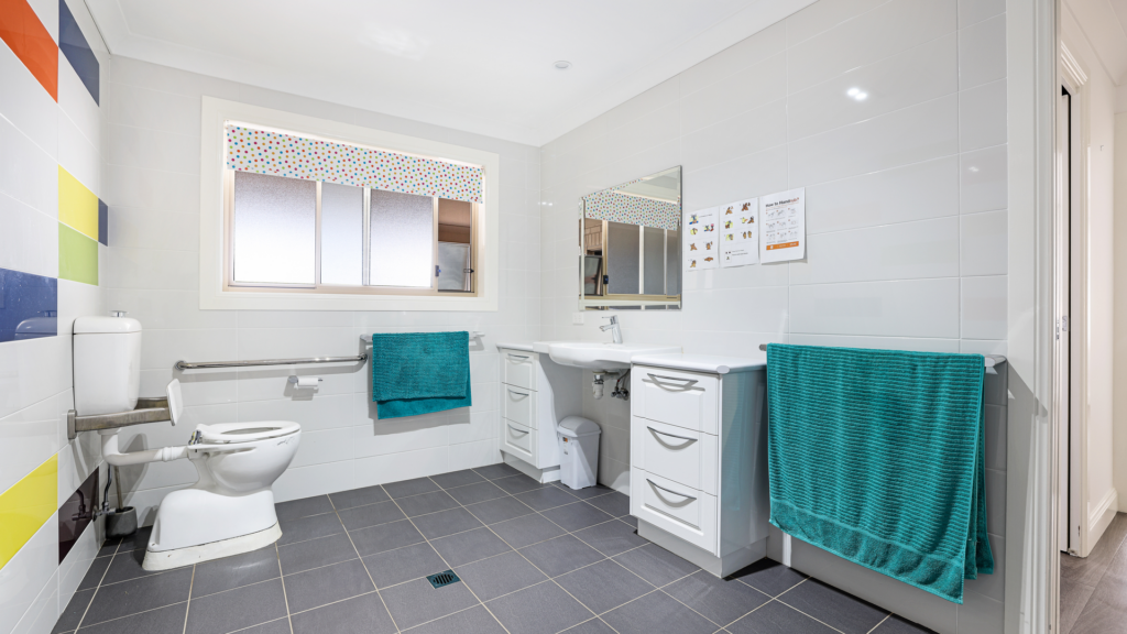 North Tamworth 117 Property Image - bath