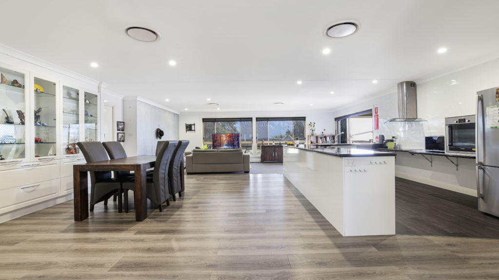 North Tamworth 117 Property Image - dining